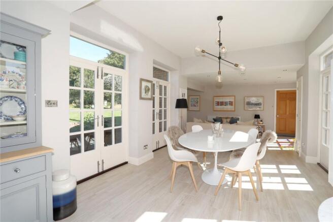 Breakfast Room