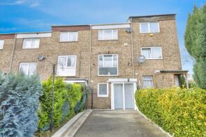 70, Ellfield Court, Northampton NN3 8LS