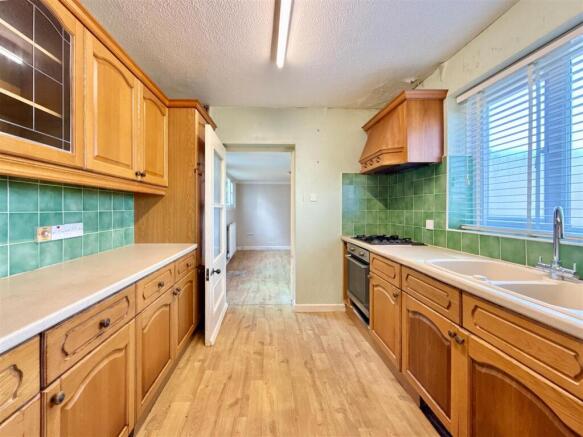Kitchen Towards Utility.JPG