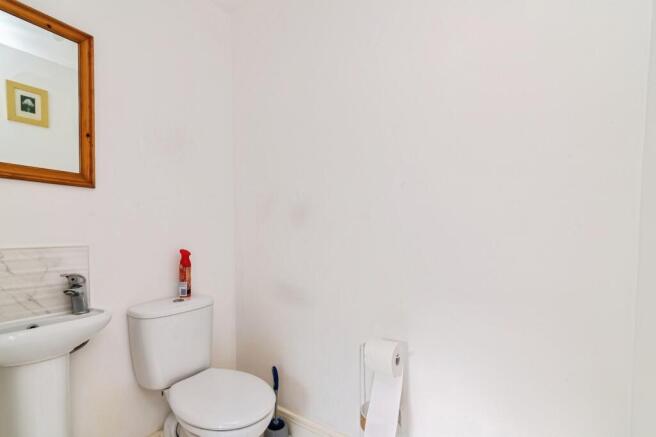 Morello Drive, Nottingham, Nottinghamshire, NG8 - Tuilleadh