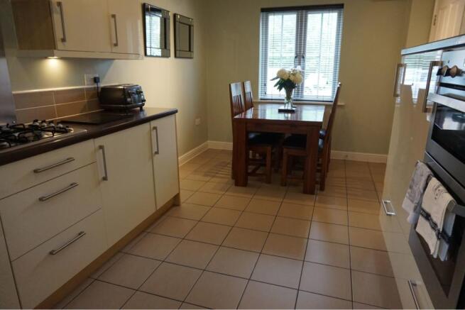 Kitchen/Dining Room