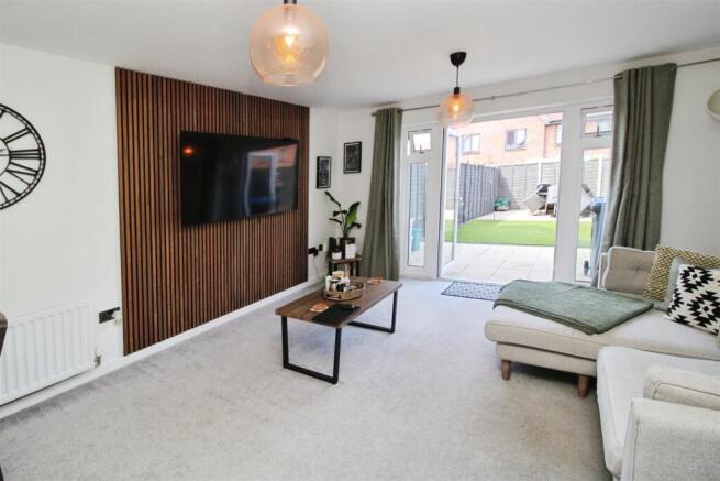 Open Plan Kitchen / Living Room