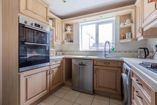 Ffordd Penrhos, Caerphilly - More