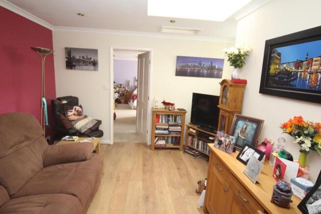 SITTING/FAMILY ROOM