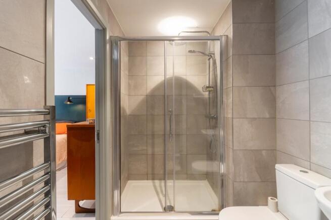 WEIVNOVA6 - Bathroom A.jpg