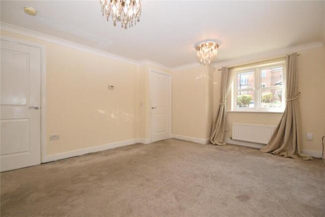 3 bed End of Terrace to rent Image 5