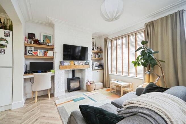 3 bed Terraced for sale Image 5
