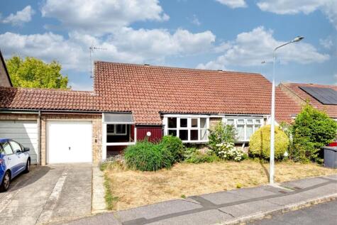 Lindfield Drive, Hailsham, BN27
