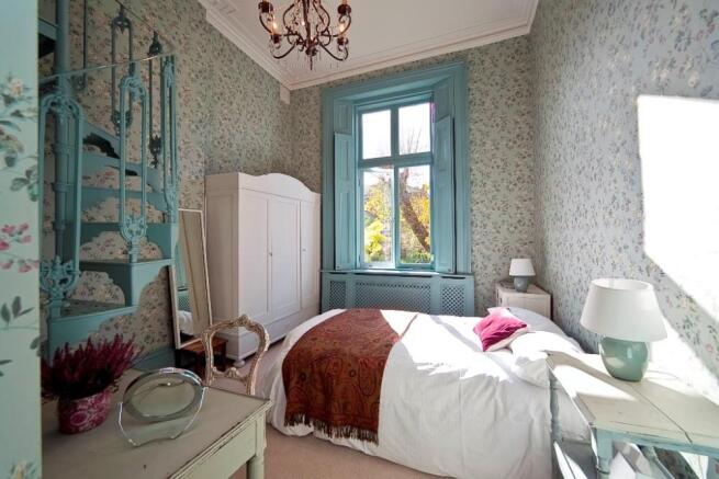 bedroom 2(2)