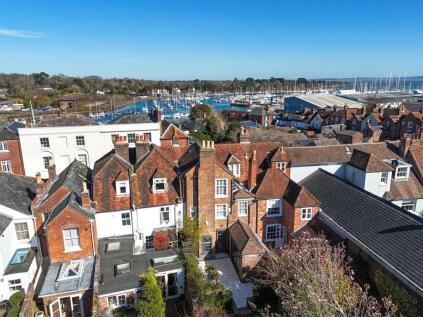 Captains Row, Lymington, SO41