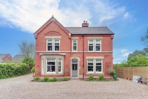 Top Road, Calow, S44