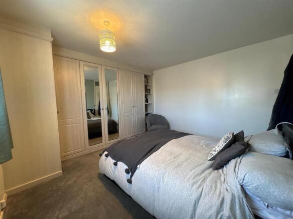 2 bed Terraced for sale Image 12
