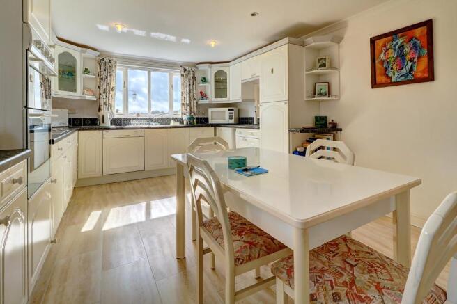 Kitchen:Breakfast Room