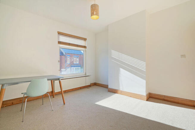 3 bed Terraced for sale Image 12