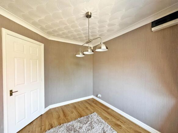 4 bed Detached for sale Image 5