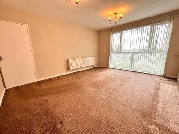 Moorside Gardens, Walsall, WS2 photo 4