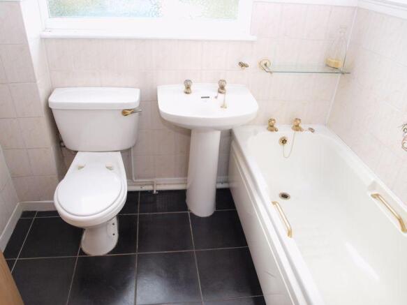 Family Bathroo...