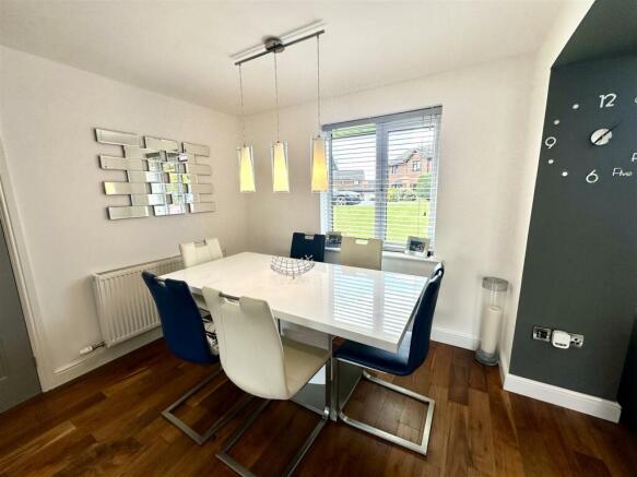 KITCHEN/FAMILY/DINING ROOM