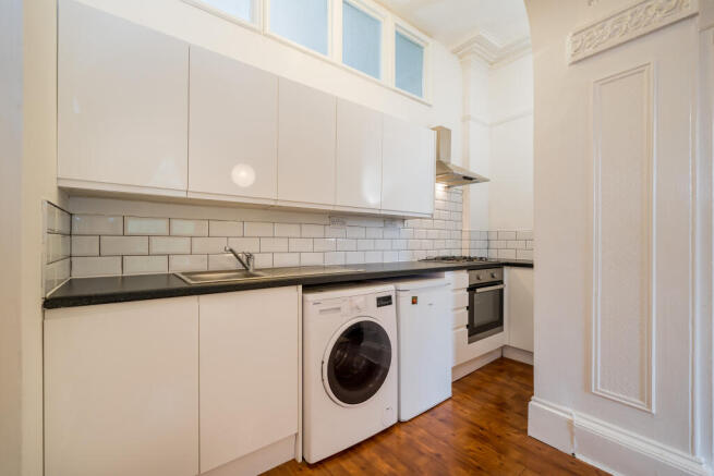 1 bed Flat to rent Image 5