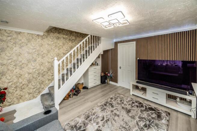2 bed Semi-Detached for sale Image 4