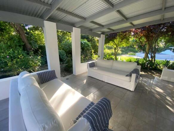Tranquil Patio in white