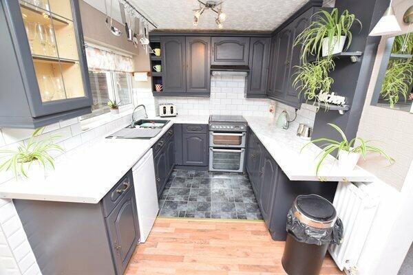 open plan kitchen/diner