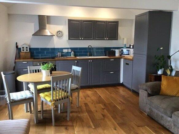 Kitchen/Dining