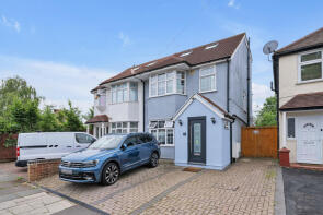 Flat 2, 91, Camrose Avenue, Edgware HA8 6ES