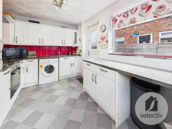 2 bed Semi-Detached Bungalow for sale Image 6