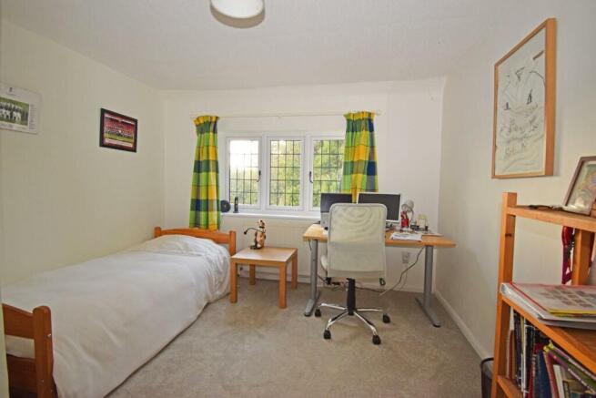 Meadow Cottage, bed 4.jpg