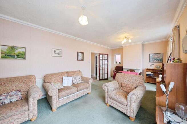 3 bed Semi-Detached for sale Image 8