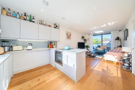 Radbourne Road, London, SW12