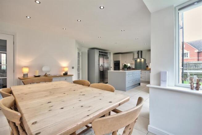open plan living dining kitchen