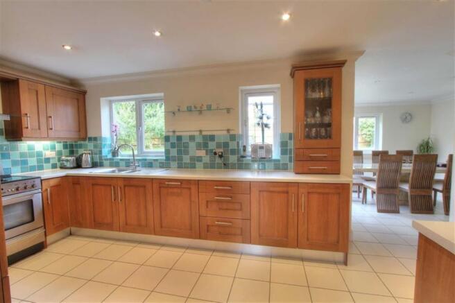 Kitchen: