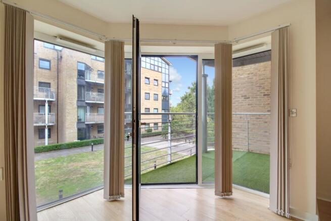 Feature windows