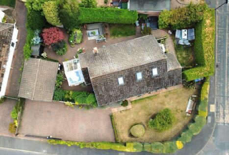 Hillmorton Road, Four Oaks, Sutton Coldfield, B74 4SQ