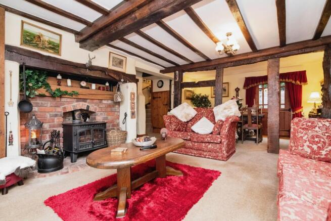 Lounge/Dining Room