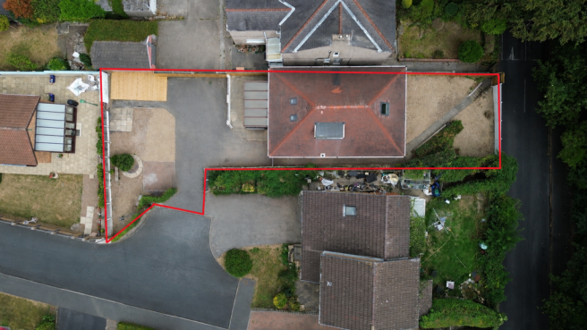 4 bed Detached Bungalow for sale Image 9