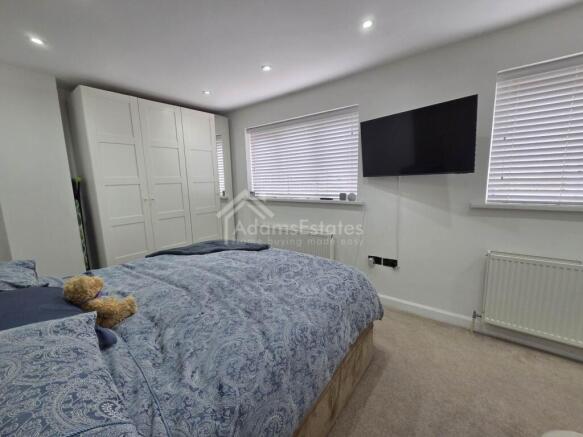 2 bed Semi-Detached for sale Image 6