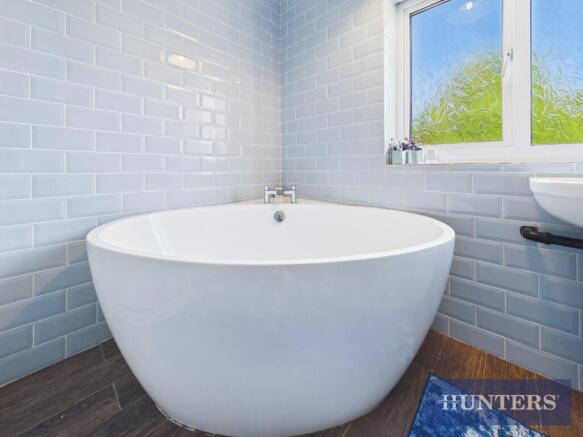 3 bed Detached for sale Image 11