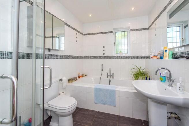 Ensuite