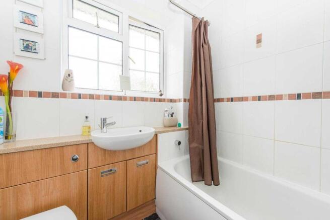 Heath Road, Langley, Maidstone, Kent, ME17 3JX-13