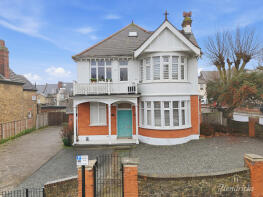 Flat 3, 23, Preston Road, Westcliff-on-sea SS0 7NB