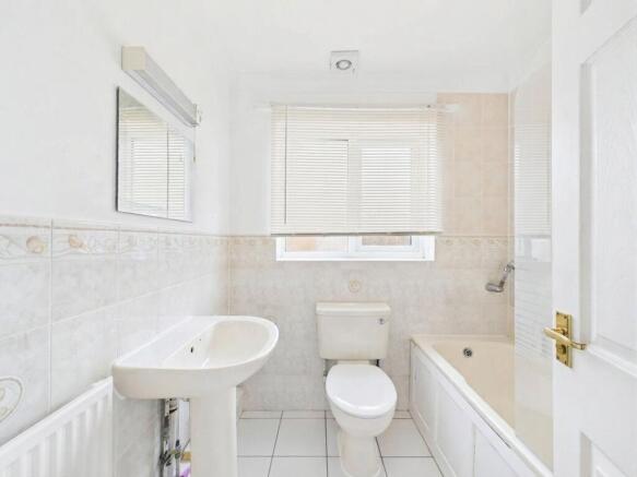 3 bed Detached for sale Image 11