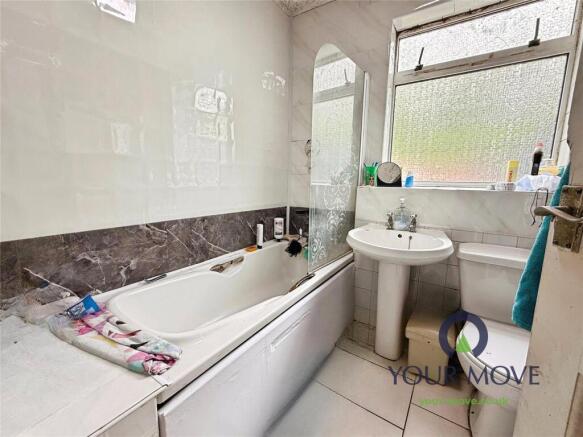 3 bed Terraced for sale Image 9
