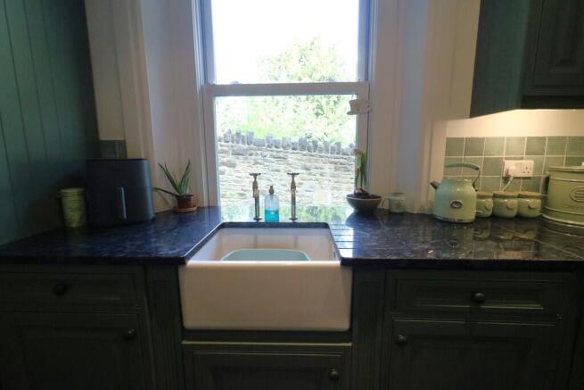 3 bed Detached for sale Image 8
