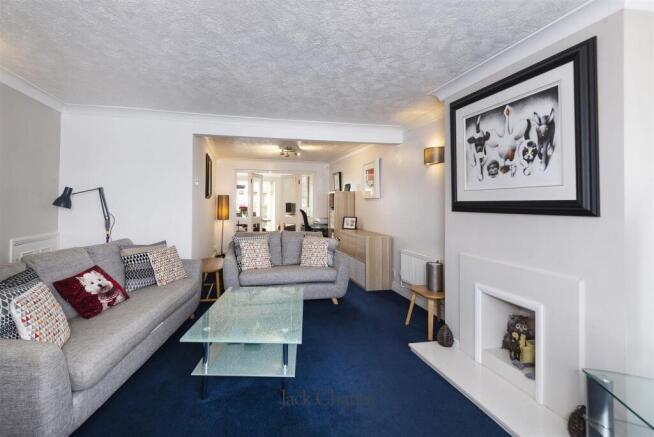 14 Fleming Way, TN10 4RU 004.jpg