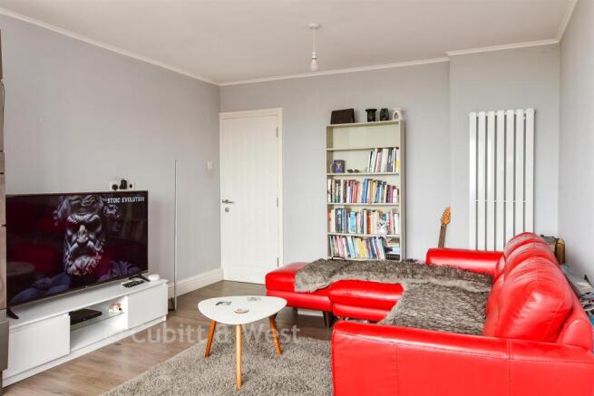 Lounge/ Kitchen