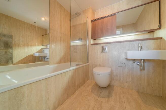 2 bed Apartment to rent Image 7