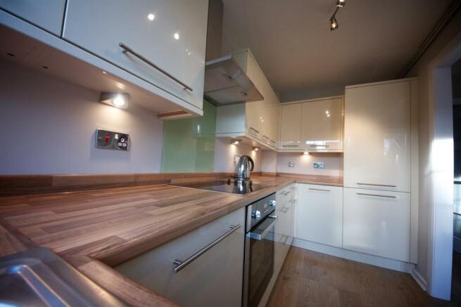 15 LW kitchen 1 IMG_8981 (002).jpg